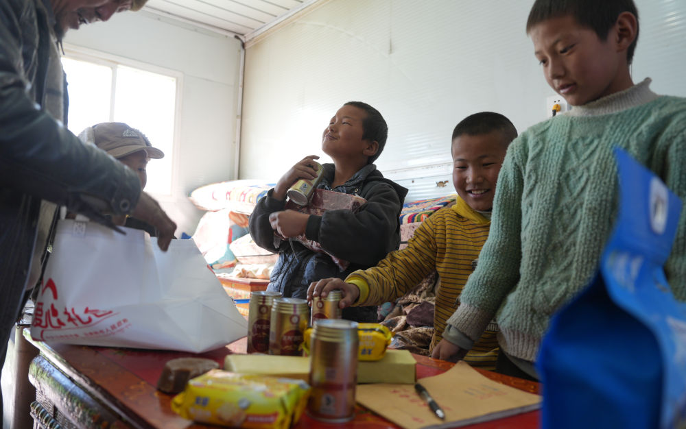 
首都医科大学附属天坛医院黄牛代挂号电话票贩子号贩子网上预约挂号,住院检查加快,新春走基层·风雪高原行|安置点里的新年味道