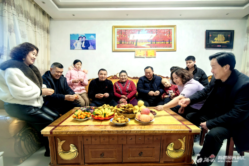 
中山大学肿瘤医院黄牛代挂号电话票贩子号贩子网上预约挂号,住院检查加快,新春走基层丨石榴巷里的除夕