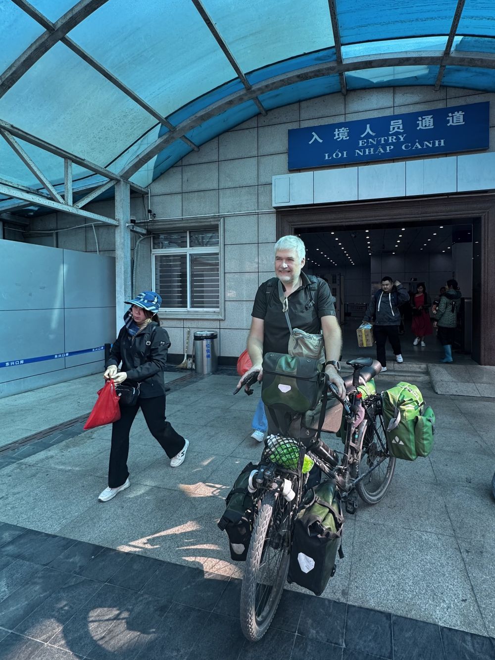 
首都医科大学附属安贞医院黄牛代挂号电话票贩子号贩子网上预约挂号,住院检查加快,新春走基层丨乐享健康“跨境游”