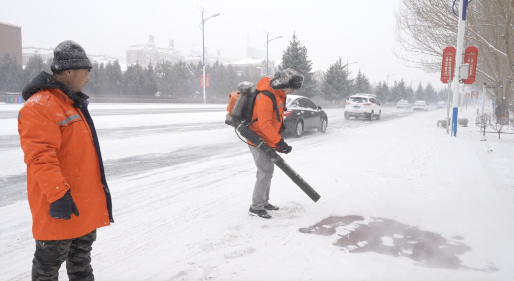 
杭州市三医院黄牛代挂号电话票贩子号贩子网上预约挂号,住院检查加快,新春走基层·记者体验360行丨记者拜师环卫工：“看会”不等于“学会”