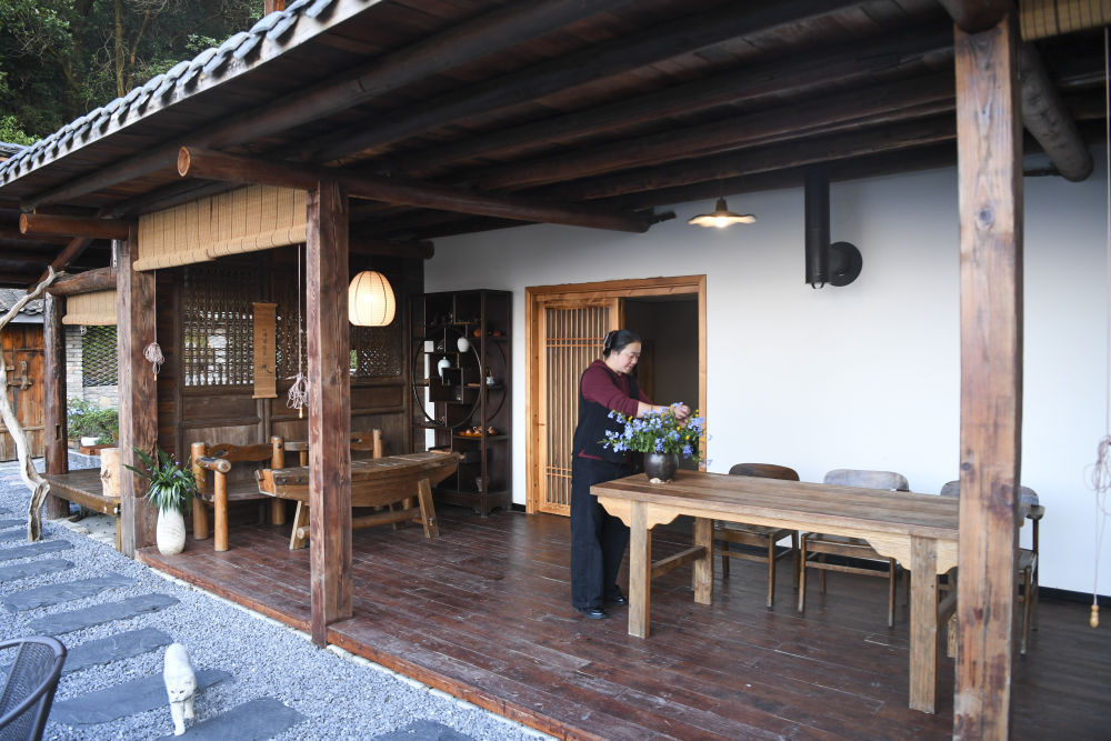 
浙江省肿瘤医院黄牛代挂号电话票贩子号贩子网上预约挂号,住院检查加快,从农家乐变身新民宿——重庆缙云山新春新事
