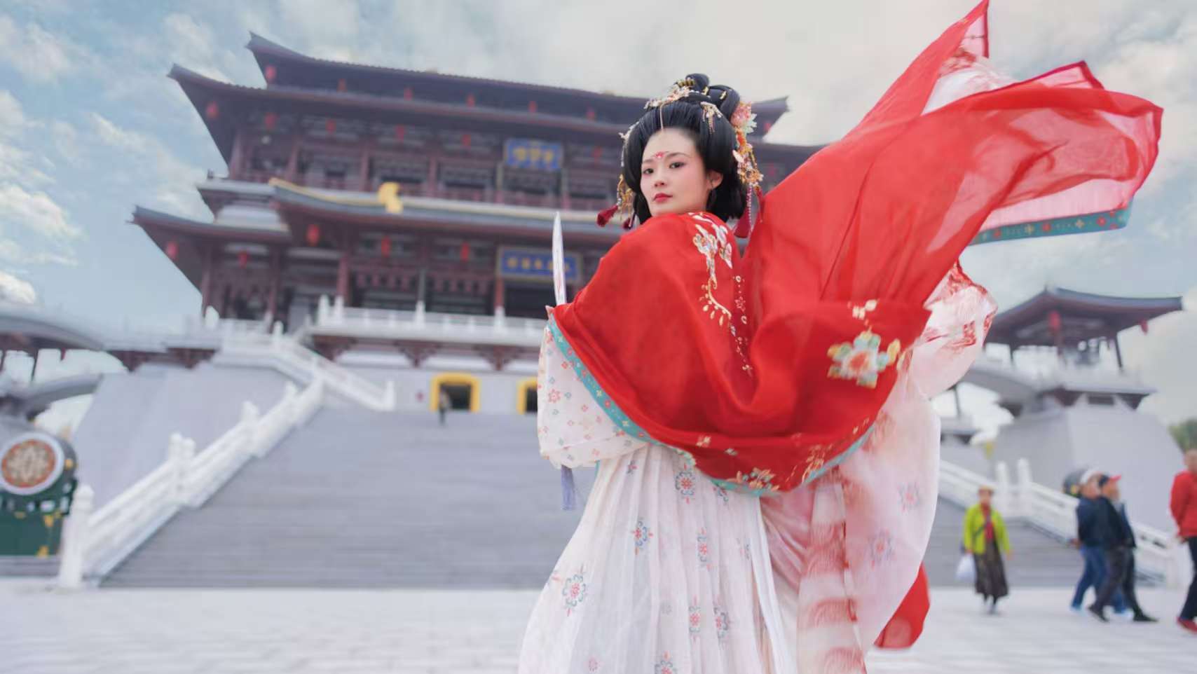 
南京市第一医院黄牛代挂号电话票贩子号贩子网上预约挂号,住院检查加快,资讯有故事丨穿汉服、学篆刻、爱古城……韩国留学生金花利说“我来中国值了！”