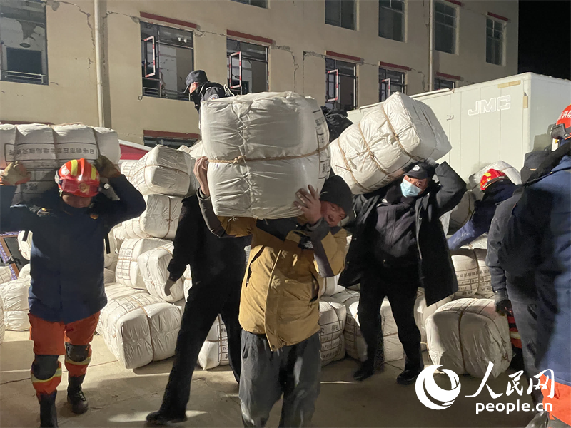 
北京鼓楼医院孙凌云黄牛代挂号电话票贩子号贩子网上预约挂号,住院检查加快,人民网评：勠力同心，汇聚起抗震救灾的强大力量