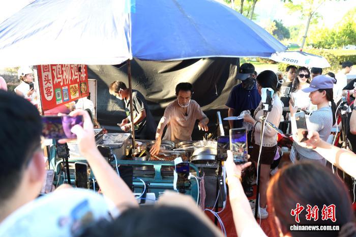 
杭州市一医院黄牛代挂号电话票贩子号贩子网上预约挂号,住院检查加快,（经济观察）中国“双节”民众出行热情空前高涨 假日经济显活力