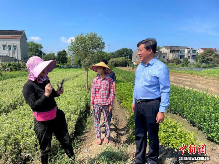 
北京301医院黄牛代挂号电话票贩子号贩子网上预约挂号,住院检查加快,青春华章｜以水为脉青春作歌：江苏葛庄村“治水书记”的乡土实践