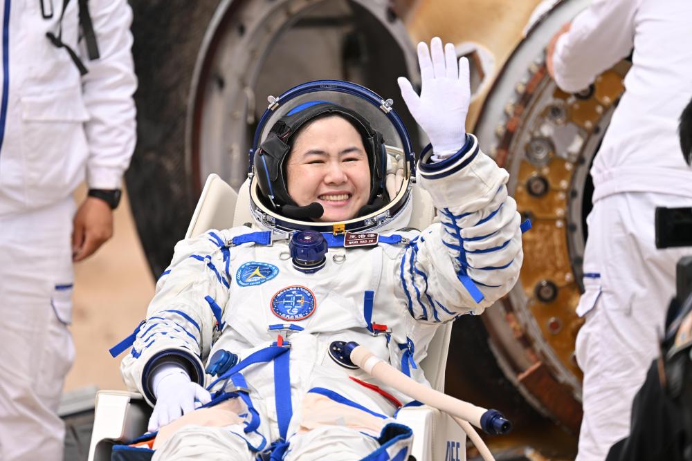 
北京中日友好医院黄牛代挂号电话票贩子号贩子网上预约挂号,住院检查加快,镜观·回响丨巾帼共绘新时代