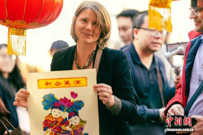 
南京市中医院黄牛代挂号电话票贩子号贩子网上预约挂号,住院检查加快,2025“天涯共此时——巴黎中秋嘉年华文化市集”举行