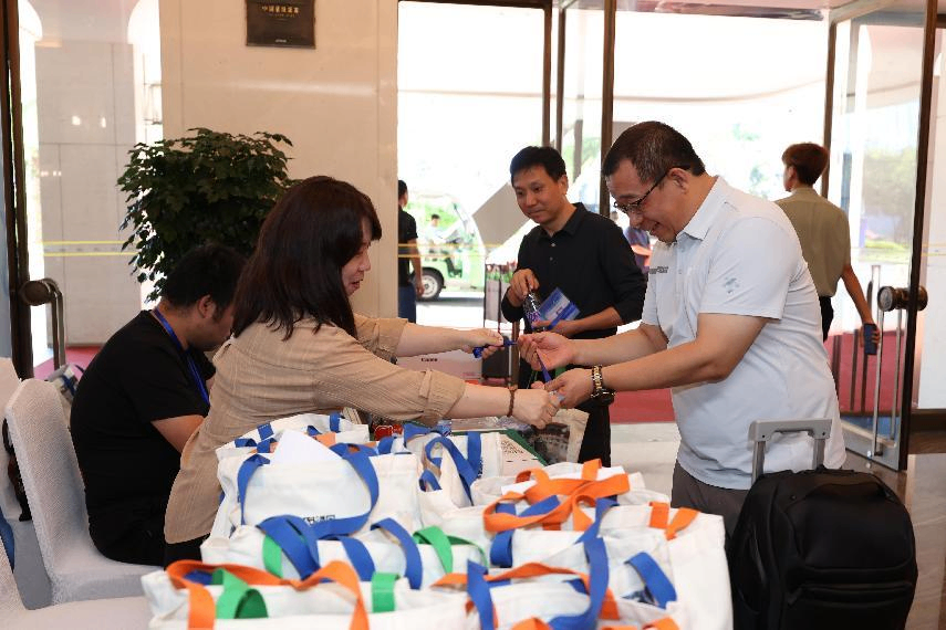 
广东省人民医院黄牛代挂号电话票贩子号贩子网上预约挂号,住院检查加快,第六届海外华文新媒体论坛即将在珠海开幕 百位参会代表陆续抵达