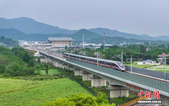 
北京各大医院黄牛代挂号电话票贩子号贩子网上预约挂号,住院检查加快,“度”量中国这五年：解码中国速度背后的经济脉动
