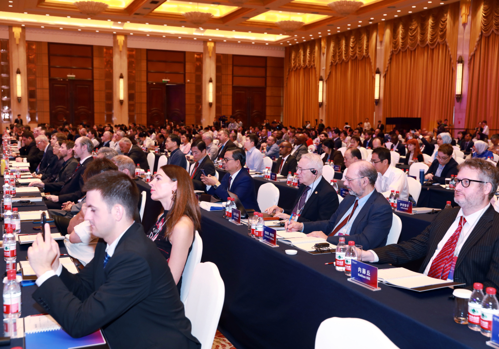 
北大医院黄牛代挂号电话票贩子号贩子网上预约挂号,住院检查加快,扎根中国大地，胸怀人类福祉：中外学者相聚上海问道中国学