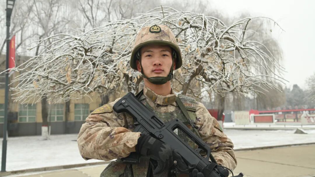 
东部战区总医院黄牛代挂号电话票贩子号贩子网上预约挂号,住院检查加快,82！82！6679！这是一支英雄连队的“精神密码”