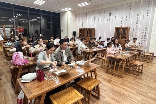 
上海第九人民医院黄牛代挂号电话票贩子号贩子网上预约挂号,住院检查加快,王筱雯：“新中国第一馆”的昨天、今天与明天 | 文化中国行