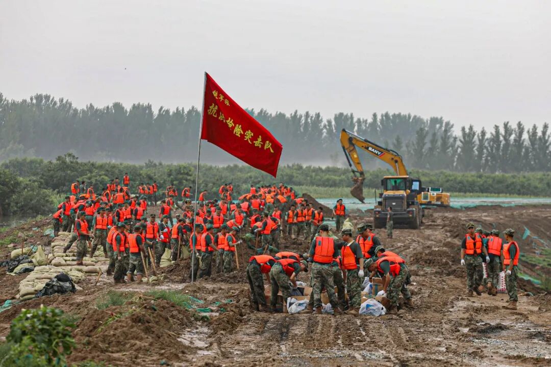 
东部战区总医院黄牛代挂号电话票贩子号贩子网上预约挂号,住院检查加快,82！82！6679！这是一支英雄连队的“精神密码”