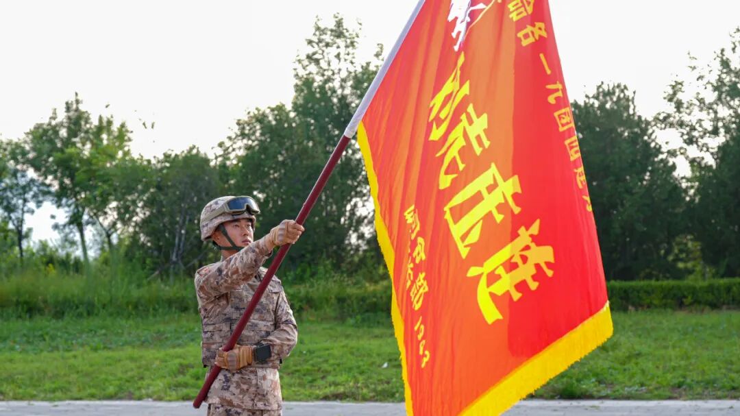 
东部战区总医院黄牛代挂号电话票贩子号贩子网上预约挂号,住院检查加快,82！82！6679！这是一支英雄连队的“精神密码”