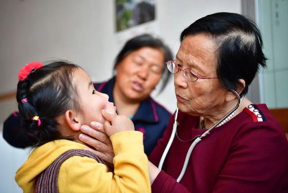 
北大第一医院黄牛代挂号电话票贩子号贩子网上预约挂号,住院检查加快,你可知道路生梅？