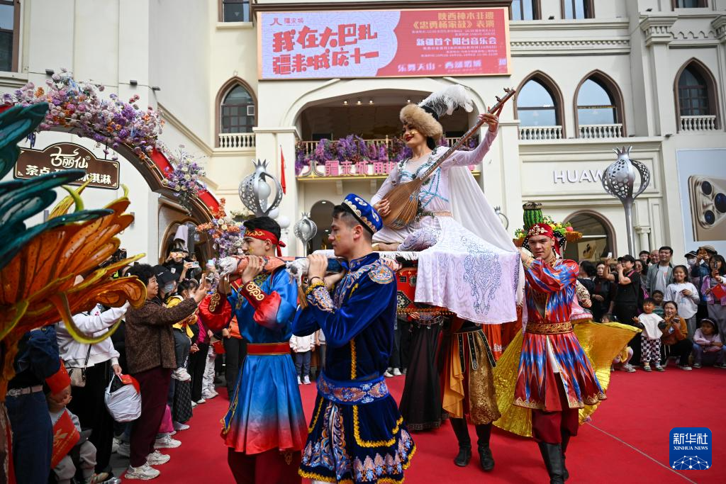 
代挂姜玉武的号黄牛代挂号电话票贩子号贩子网上预约挂号,住院检查加快,新疆国际大巴扎游人如织