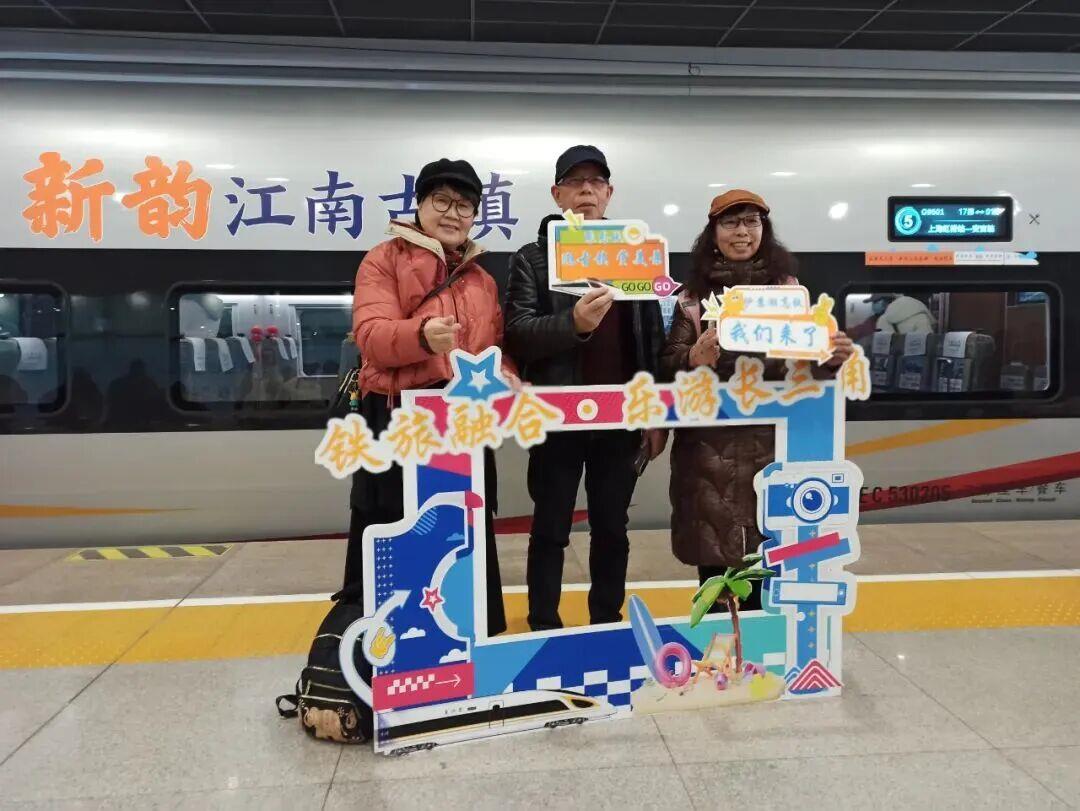 
东部战区总医院黄牛代挂号电话票贩子号贩子网上预约挂号,住院检查加快,歌迷、球迷也有专列了 各地将开行多种特色主题列车