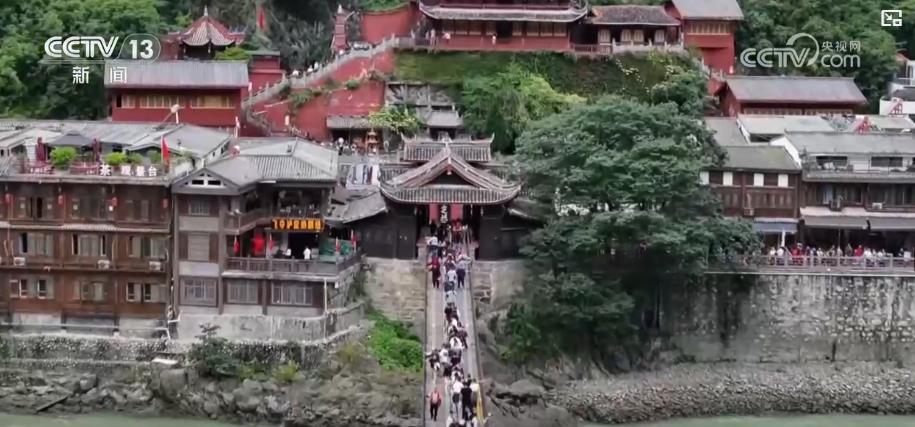 
沈阳医大一院黄牛代挂号电话票贩子号贩子网上预约挂号,住院检查加快,红军长征胜利89周年丨革命遗址“活”起来、红色文物“会说话” 科技赋能让红色记忆在新时代焕发新活力