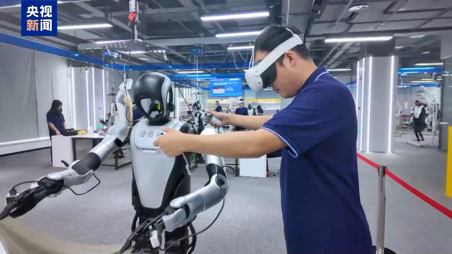 
广州中医院黄牛代挂号电话票贩子号贩子网上预约挂号,住院检查加快,VR老师手把手教学！百台机器人排队等“入职”