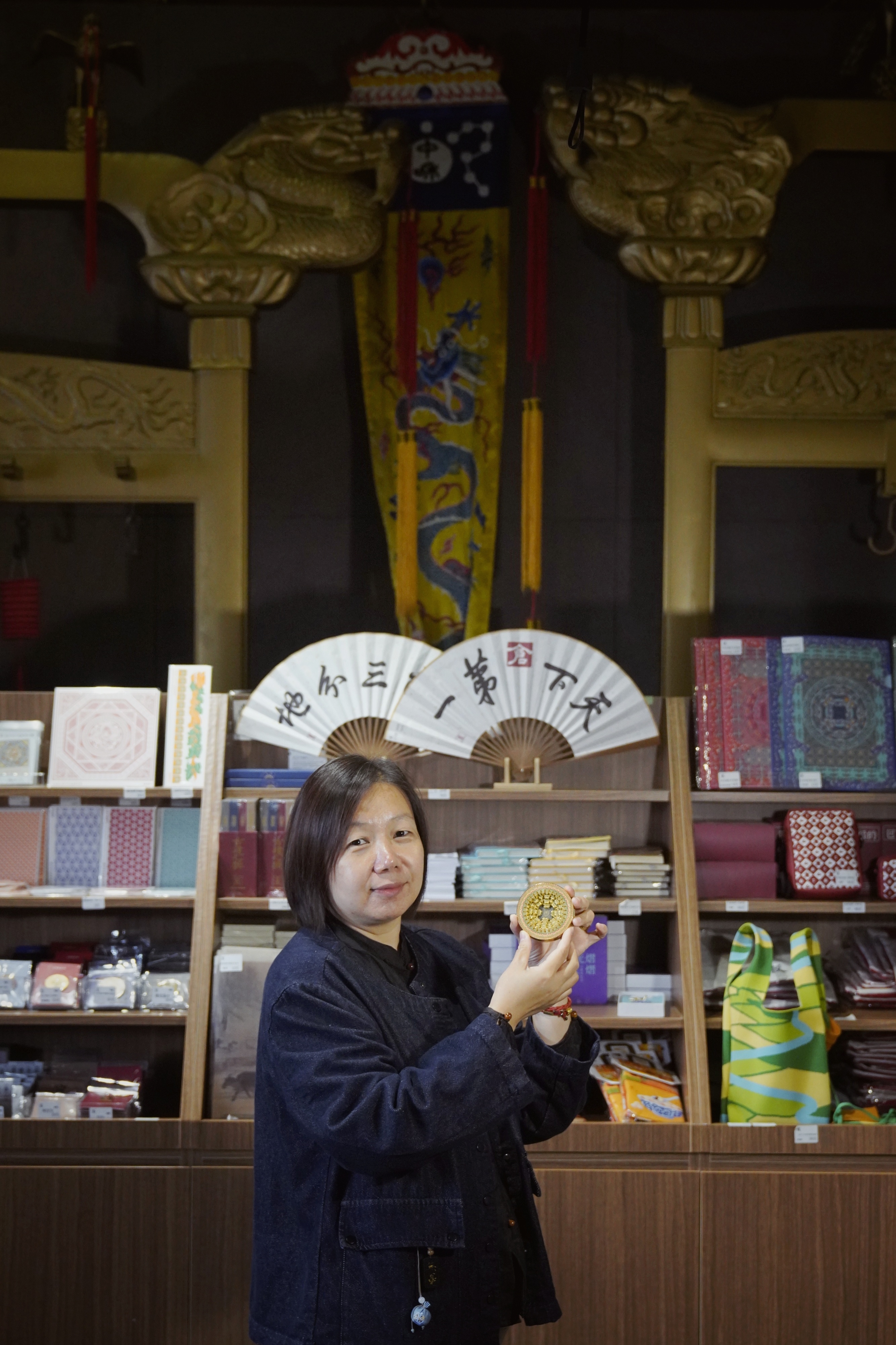 
长沙湘雅医院黄牛代挂号电话票贩子号贩子网上预约挂号,住院检查加快,攒于掌心的文物史：天宫藻井冰箱贴走红背后