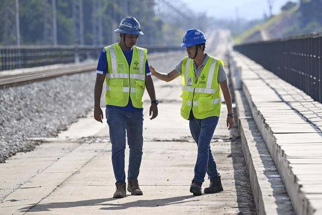 
江苏省中医院黄牛代挂号电话票贩子号贩子网上预约挂号,住院检查加快,一带一路故事绘｜马东铁：一条与自然共生的“绿色脊梁”