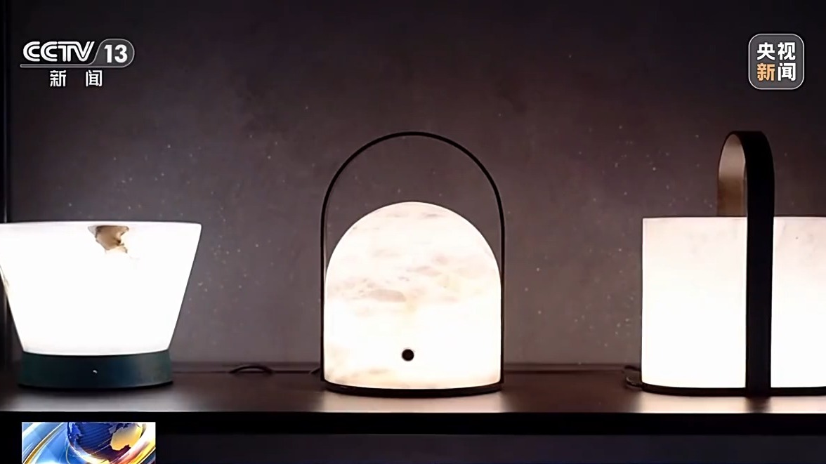 
沈阳各大医院黄牛代挂号电话票贩子号贩子网上预约挂号,住院检查加快,“一盏灯可以做100年” 三代人见证灯具市场发展变迁