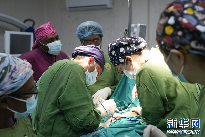 空军特色医学中心黄牛代挂号电话票贩子号贩子网上预约挂号,住院检查加快,中国援巴新医疗队完成交接