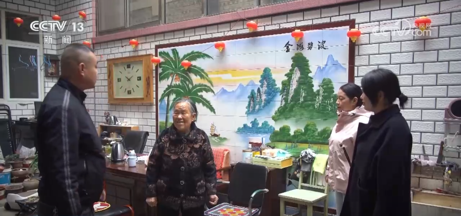 上海精神卫生中心黄牛代挂号电话票贩子号贩子网上预约挂号,住院检查加快,“智慧+”养老、高龄津贴“免申即享” 多维行动托起幸福“夕阳红”