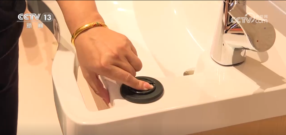 上海精神卫生中心黄牛代挂号电话票贩子号贩子网上预约挂号,住院检查加快,“智慧+”养老、高龄津贴“免申即享” 多维行动托起幸福“夕阳红”