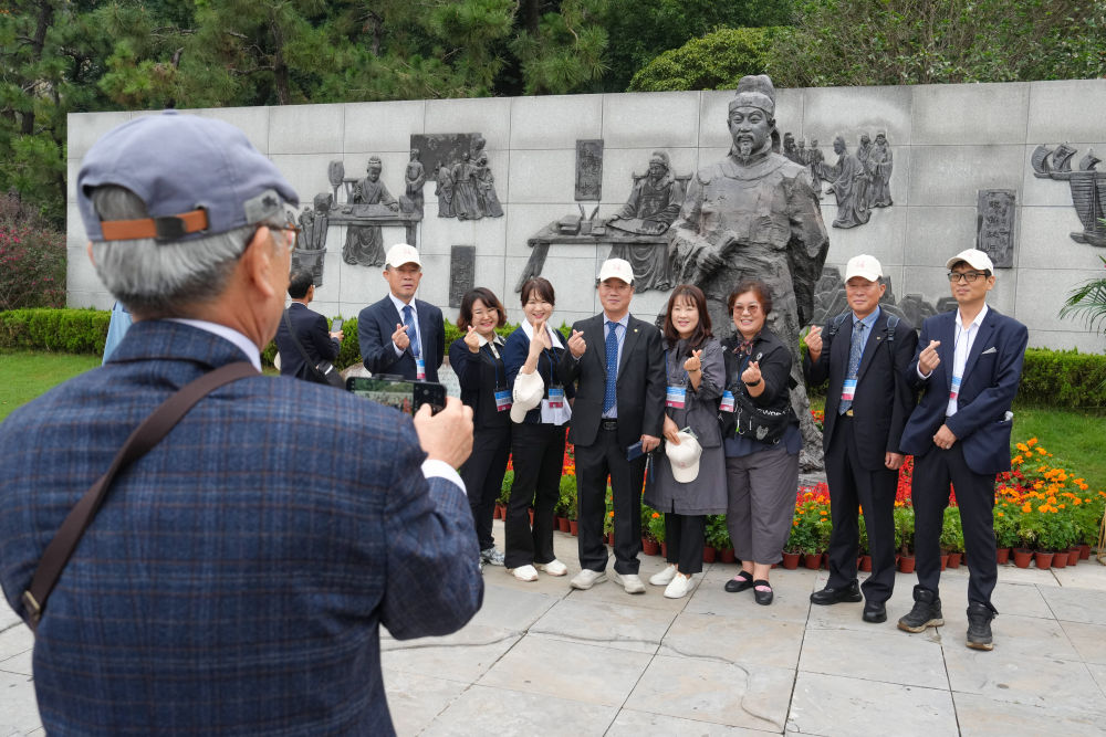 
长沙湘雅医院黄牛代挂号电话票贩子号贩子网上预约挂号,住院检查加快,文心致远，延续中韩古城千年情缘 | 镜头连中外·第101辑