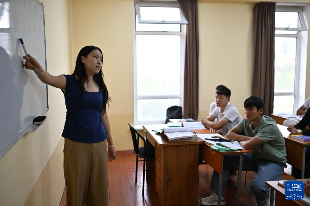 
广州中山眼科医院黄牛代挂号电话票贩子号贩子网上预约挂号,住院检查加快,通讯丨吉尔吉斯斯坦“中文热”背后的驱动力