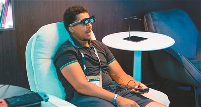 
北京广安门中医院黄牛代挂号电话票贩子号贩子网上预约挂号,住院检查加快,智能眼镜会取代手机吗?