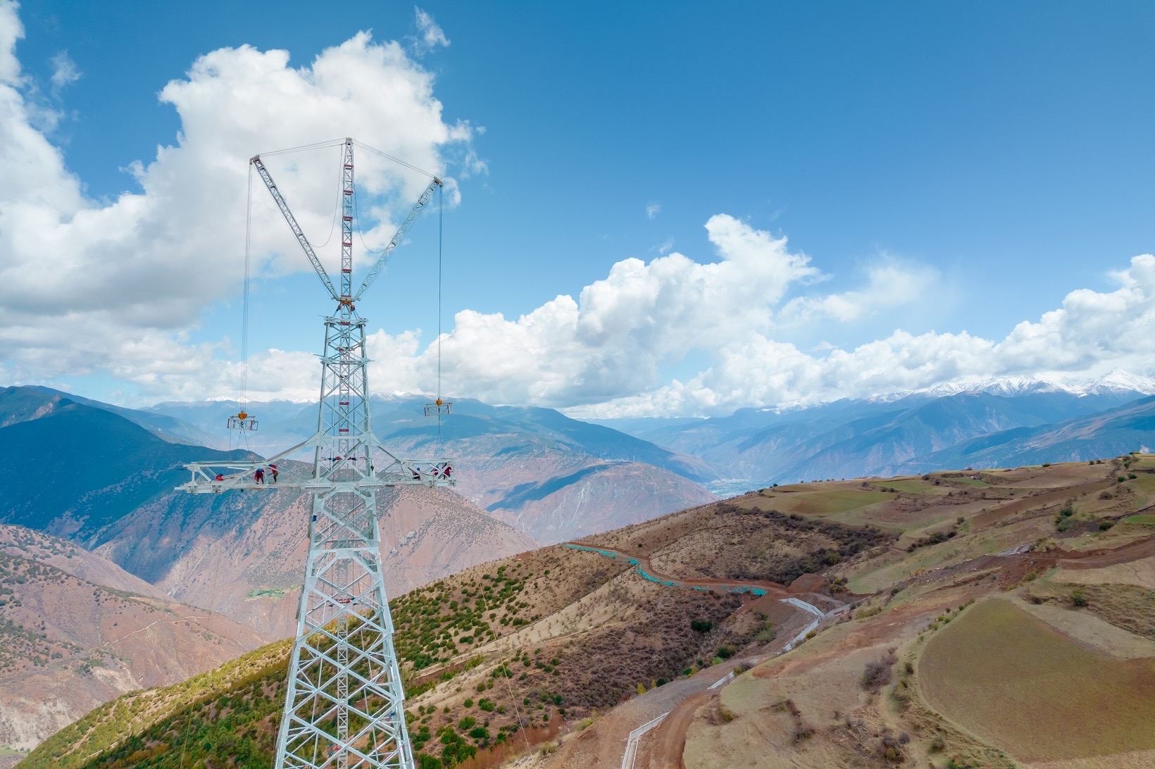 
北京301医院黄牛代挂号电话票贩子号贩子网上预约挂号,住院检查加快,高原电网织就能源转型图景
