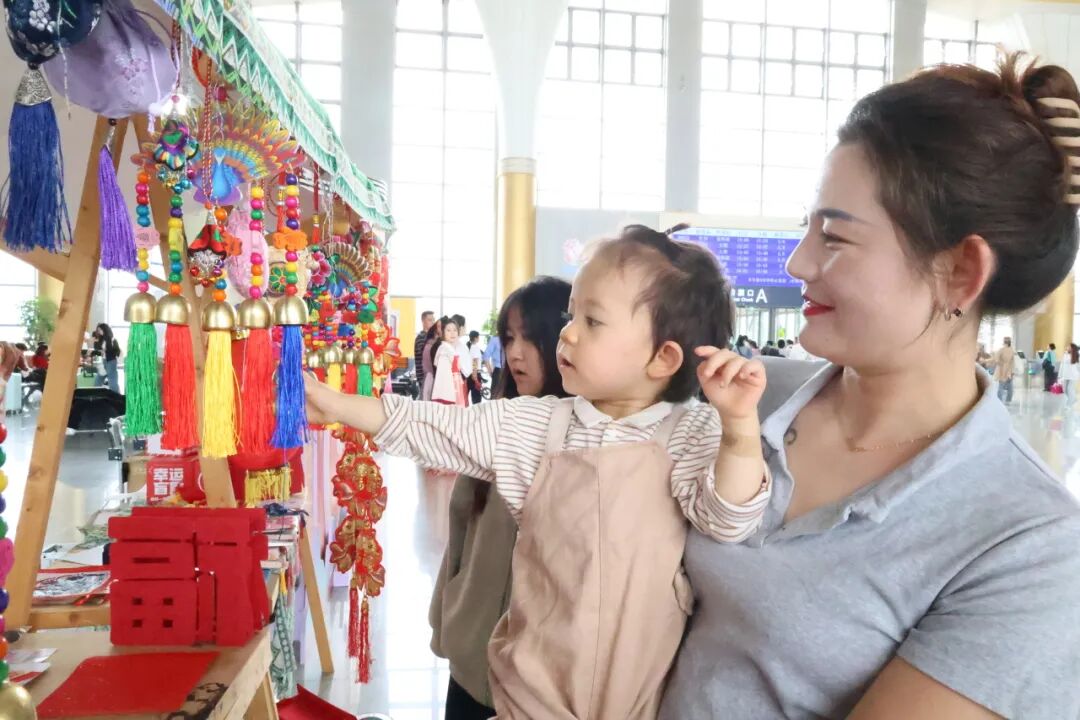 
北京协和医院黄牛代挂号电话票贩子号贩子网上预约挂号,住院检查加快,我的铁路风景 | 猜灯谜、做月饼、赏滇景，列车上藏满惊喜！