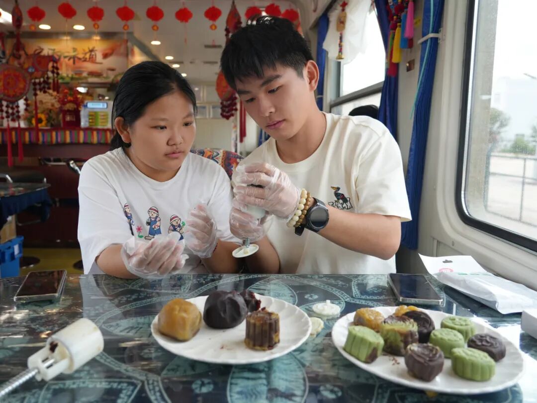 
北京协和医院黄牛代挂号电话票贩子号贩子网上预约挂号,住院检查加快,我的铁路风景 | 猜灯谜、做月饼、赏滇景，列车上藏满惊喜！