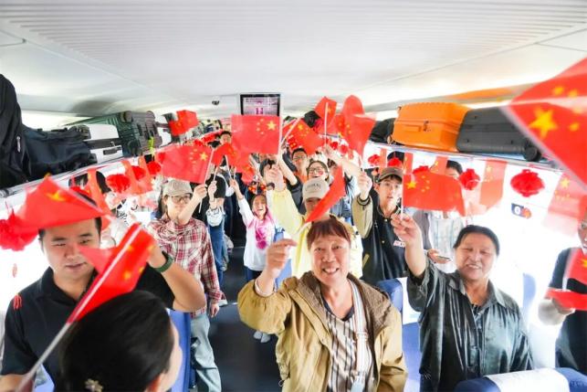 
北京大学第六医院黄牛代挂号电话票贩子号贩子网上预约挂号,住院检查加快,我的铁路风景｜月盈旅途，最美的风景在团圆路上