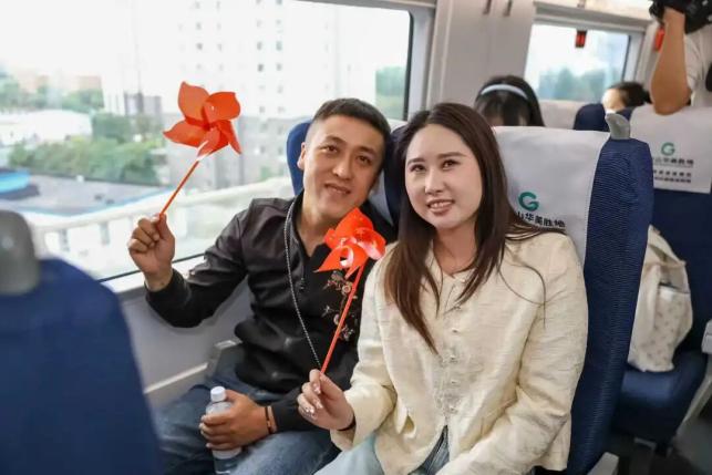 
北京大学第六医院黄牛代挂号电话票贩子号贩子网上预约挂号,住院检查加快,我的铁路风景｜月盈旅途，最美的风景在团圆路上
