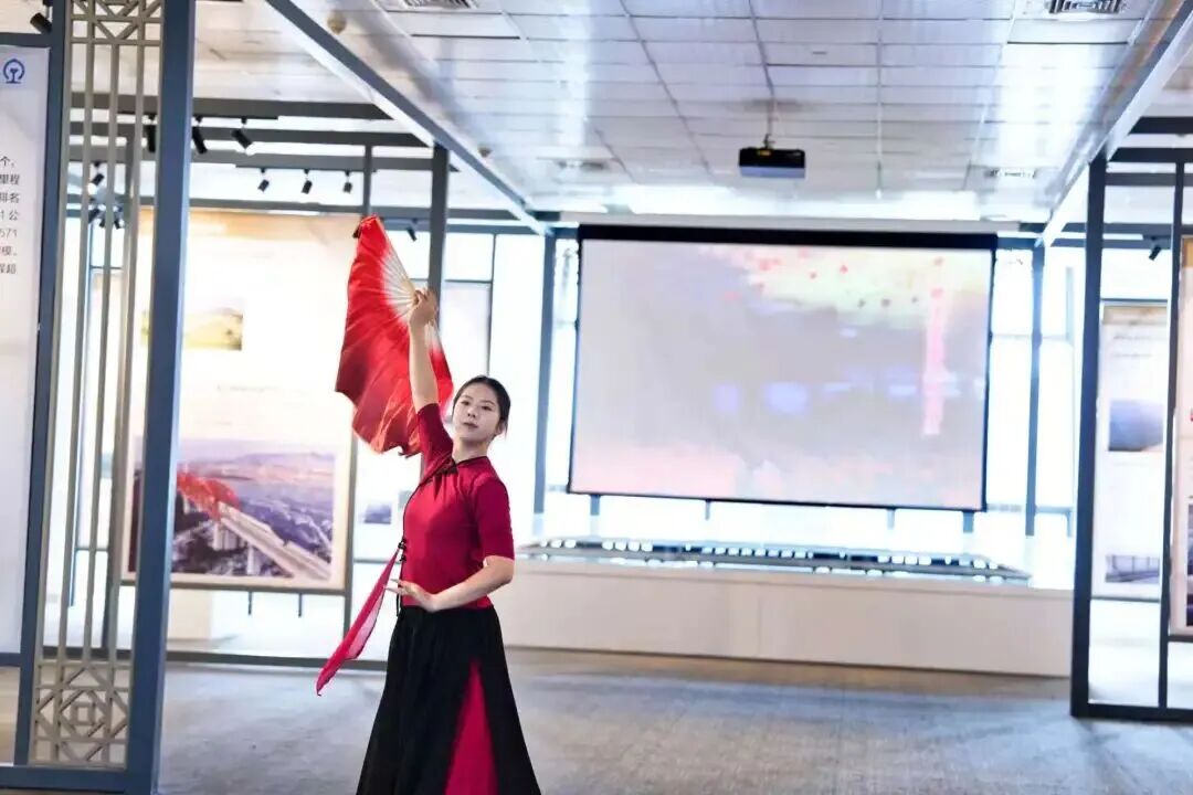 
浙江大学妇产科医院黄牛代挂号电话票贩子号贩子网上预约挂号,住院检查加快,我的铁路风景｜车站化身流动的“文化驿站”，引来旅客纷纷打卡