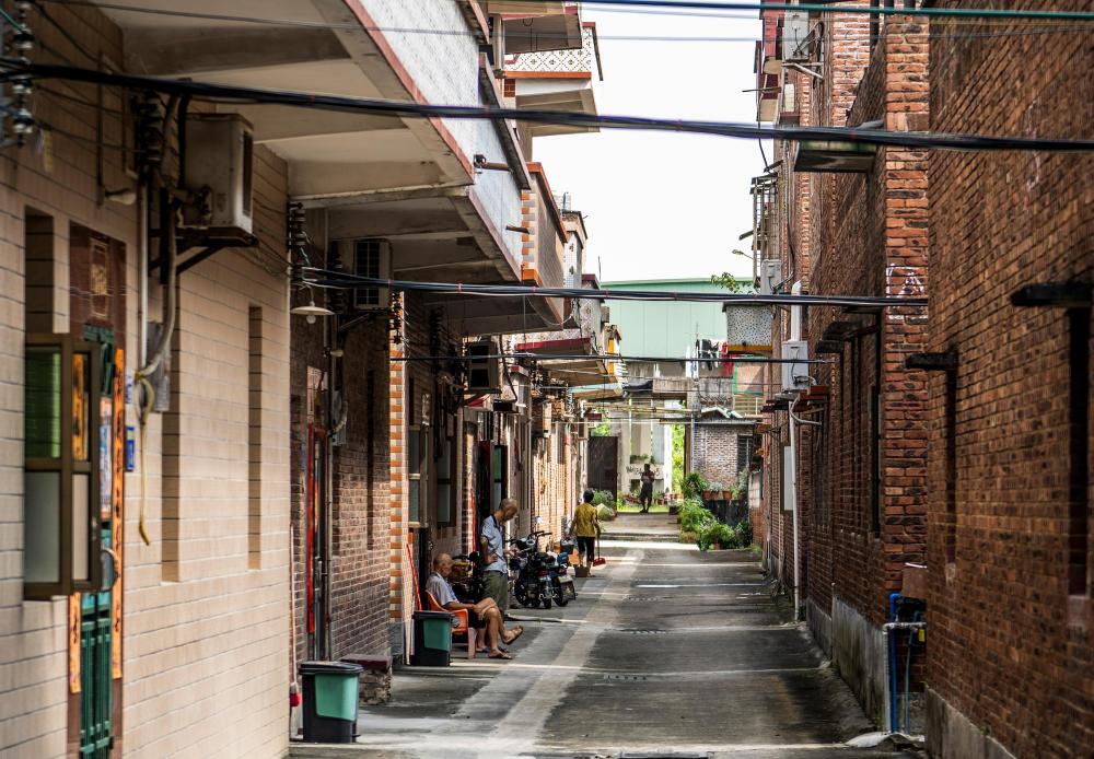 
北京大学第一医院黄牛代挂号电话票贩子号贩子网上预约挂号,住院检查加快,文化中国行·传统村落人文影像志｜明清古建×当代艺术，这个岭南古村凭“混搭”出圈