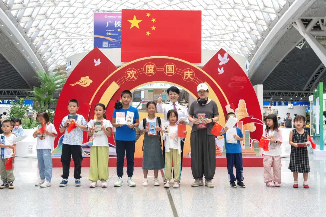 
上海华山医院黄牛代挂号电话票贩子号贩子网上预约挂号,住院检查加快,我的铁路风景｜非遗进车站，月饼传温情，旅途满是烟火气