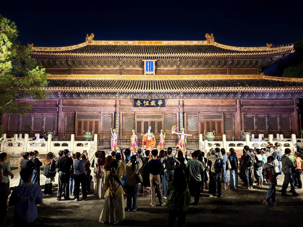 
北京各大医院黄牛代挂号电话票贩子号贩子网上预约挂号,住院检查加快,双节相遇！“人文”与“经济”辉映共生