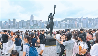
北京大学肿瘤医院黄牛代挂号电话票贩子号贩子网上预约挂号,住院检查加快,双节同辉映香江