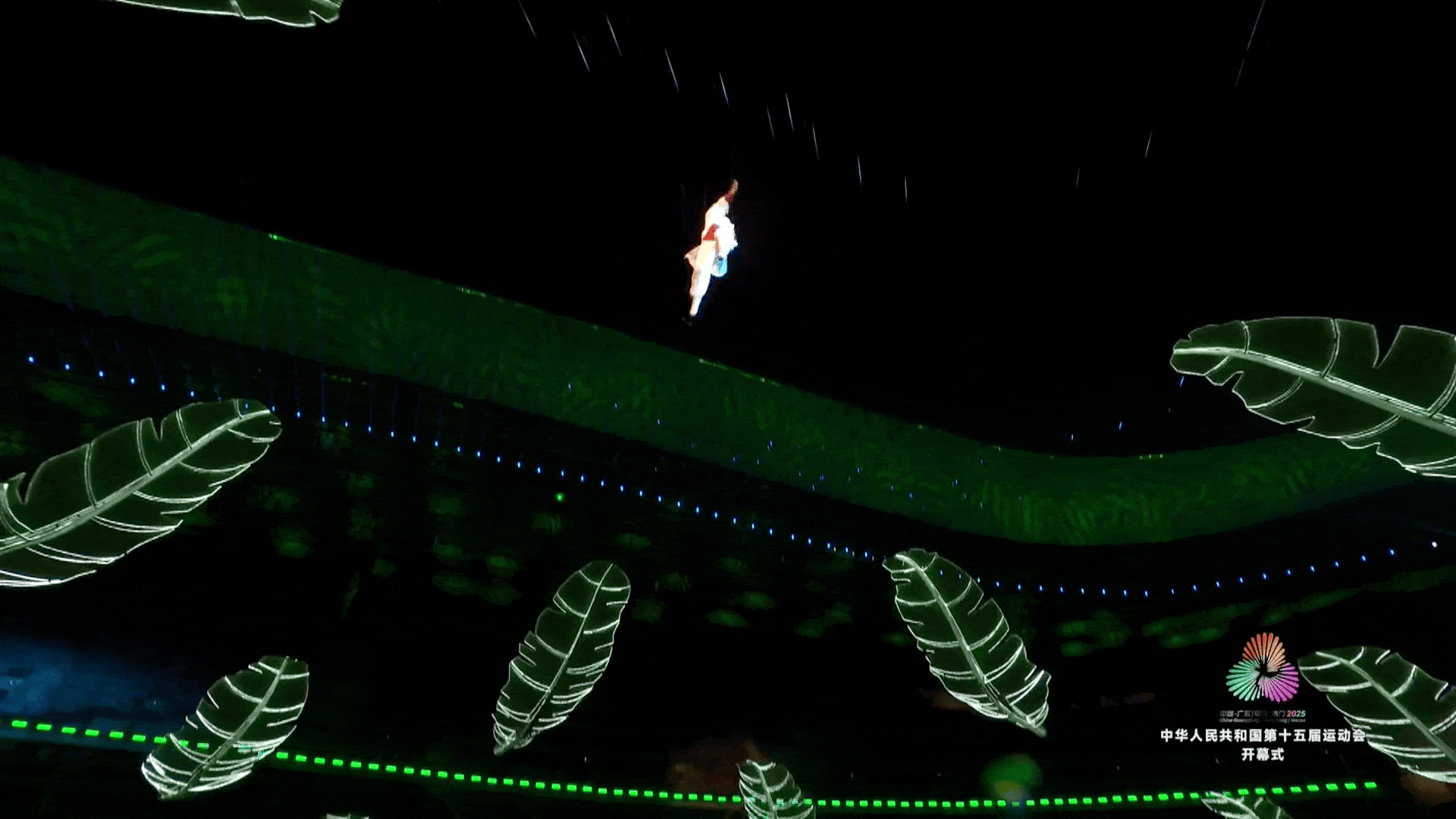 
东直门医院黄牛代挂号电话票贩子号贩子网上预约挂号,住院检查加快,视频丨独家揭秘开幕式四大“名场面”！机器人敲响的竟是两千多年前的它