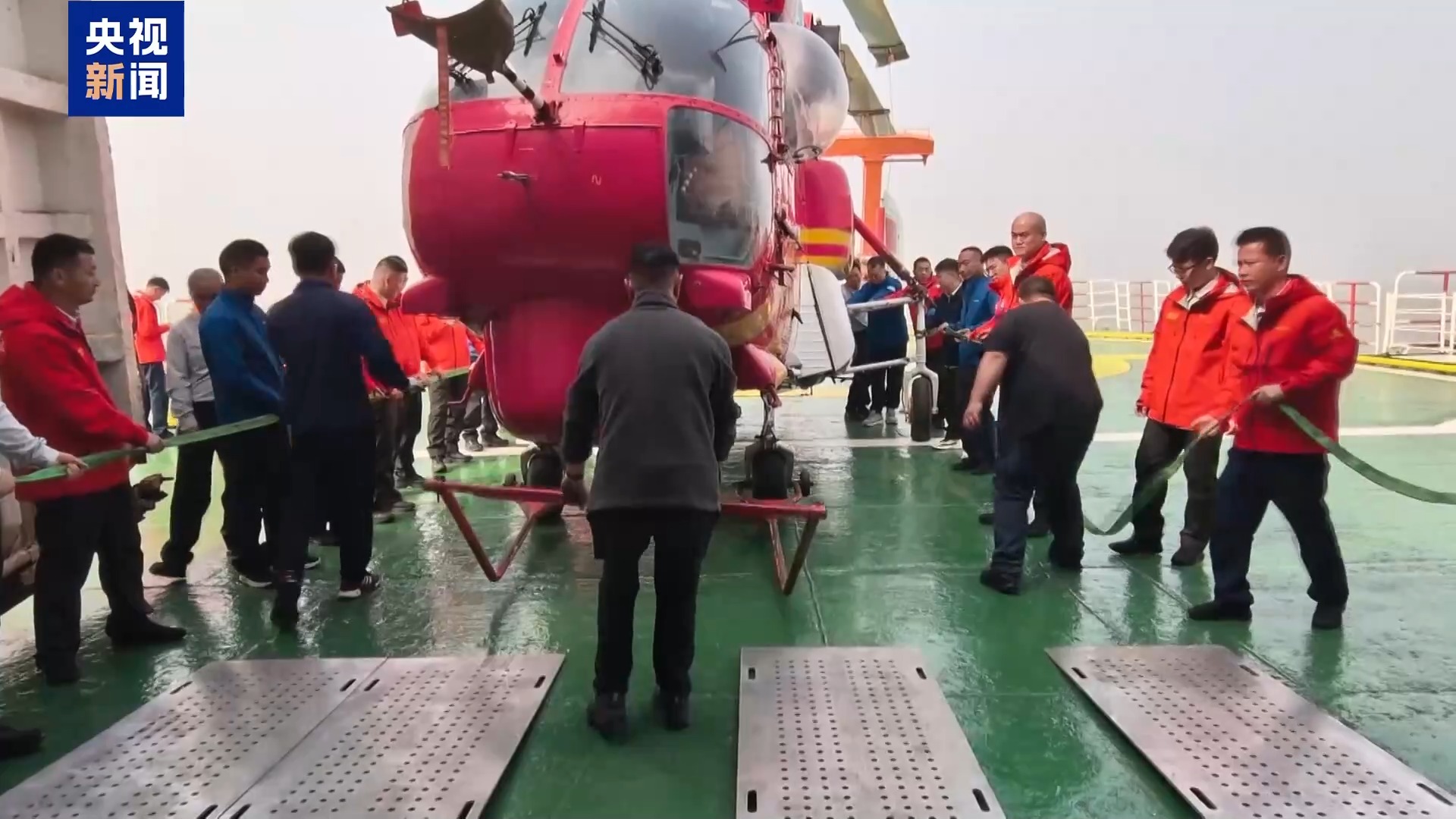 
广东省中医院黄牛代挂号电话票贩子号贩子网上预约挂号,住院检查加快,视频丨“雪龙”号上首项作业：人力“推飞机”入库