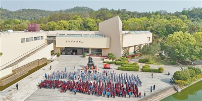 
南京儿童医院黄牛代挂号电话票贩子号贩子网上预约挂号,住院检查加快,传承守护宝贵的红色资源