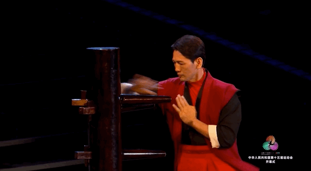 
东直门医院黄牛代挂号电话票贩子号贩子网上预约挂号,住院检查加快,视频丨独家揭秘开幕式四大“名场面”！机器人敲响的竟是两千多年前的它