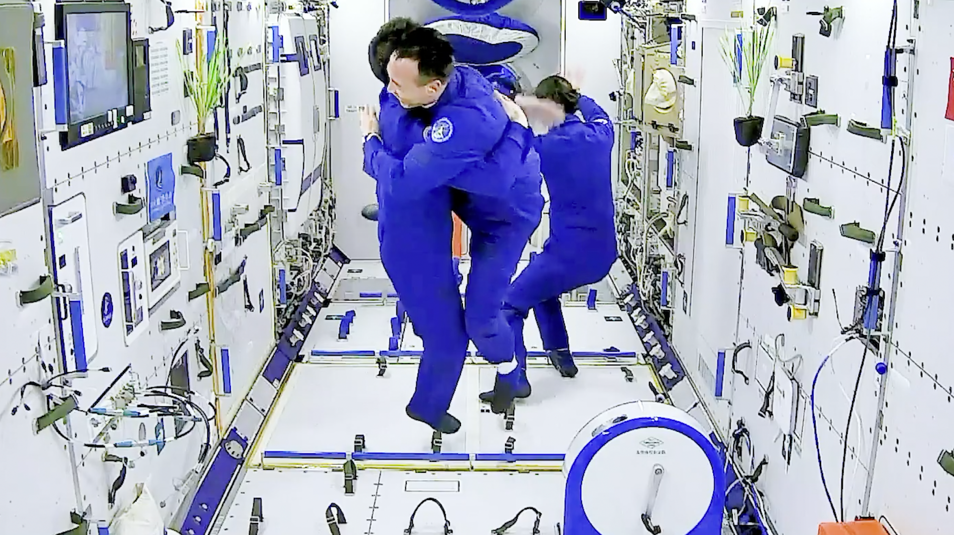 
北医三院黄牛代挂号电话票贩子号贩子网上预约挂号,住院检查加快,【理响中国·薪火“燃”青春】迈步踏上新长征：以青春密码解时代命题