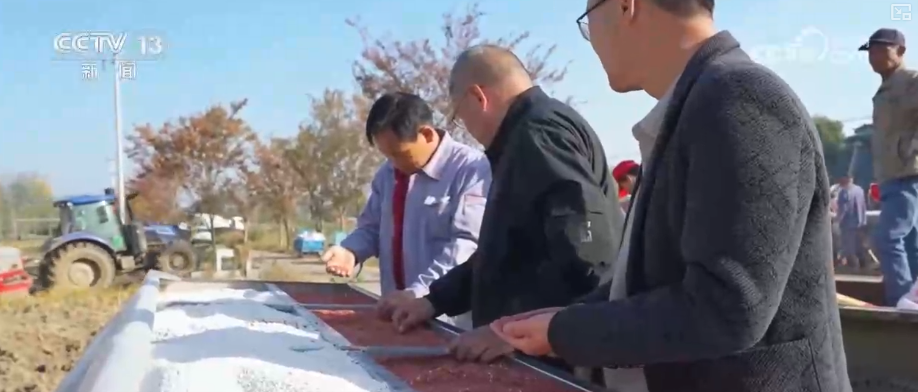 
中国中医科学院西苑黄牛代挂号电话票贩子号贩子网上预约挂号,住院检查加快,各地精准施策全力以赴高质量播种 “新技术+新设备”让秋冬种更“智慧”