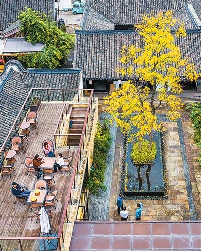 
北京同仁医院黄牛代挂号电话票贩子号贩子网上预约挂号,住院检查加快,古宅焕新引客来（侨乡新貌）