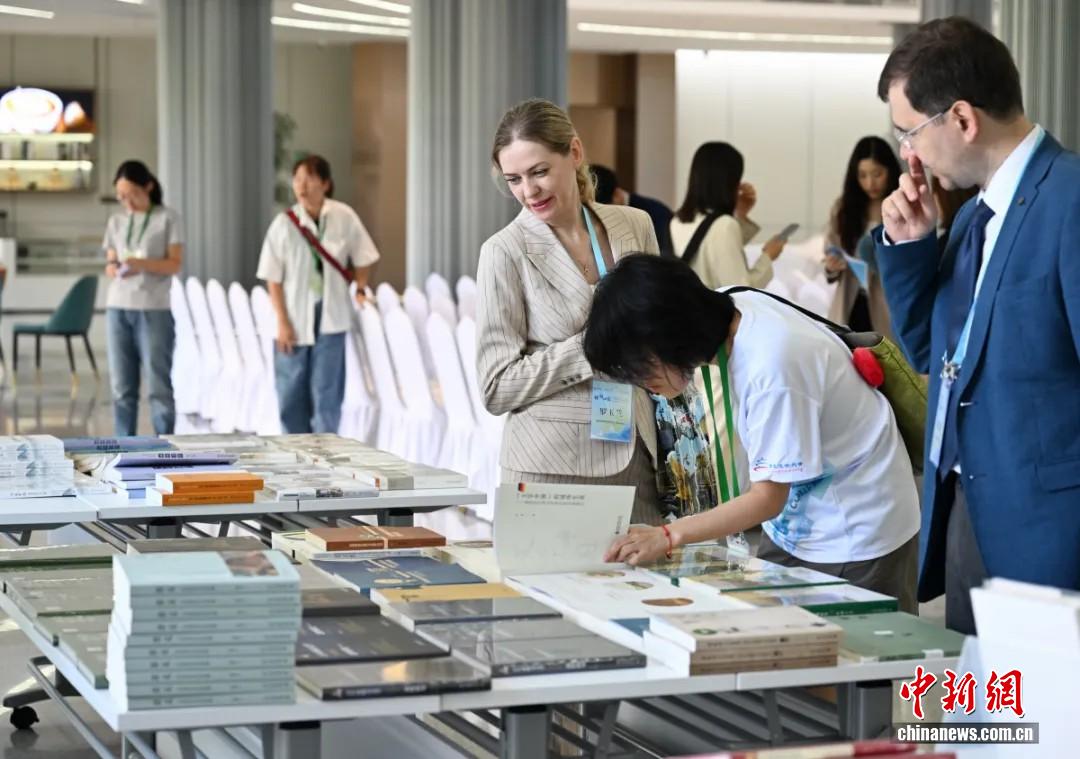 
上海仁济医院黄牛代挂号电话票贩子号贩子网上预约挂号,住院检查加快,东西问｜短评：为何说汉学源自中国、属于世界？